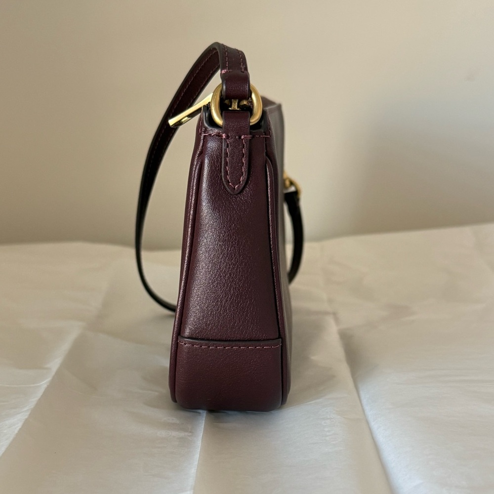 Coach Plum Leather Wristlet Clutch with Gold Hardware - Picture 3 of 15